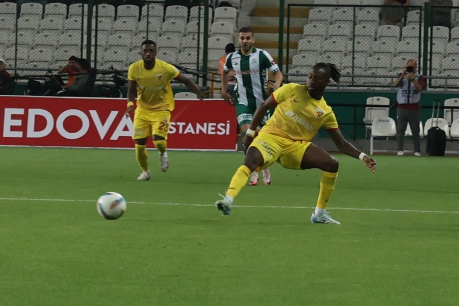 Trendyol Süper Lig: Konyaspor: 0 - Kayserispor: 0 (ilk Yarı)