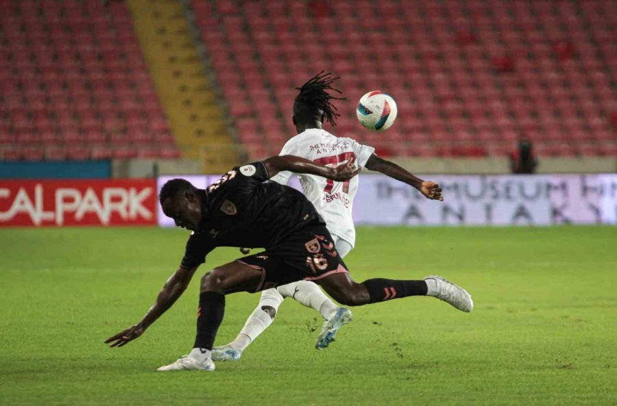 Trendyol Süper Lig: Hatayspor: 0 - Samsunspor: 1 (ilk Yarı)