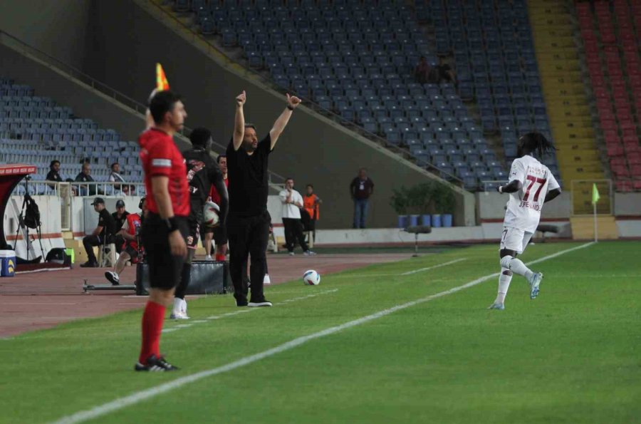 Trendyol Süper Lig: Hatayspor: 0 - Samsunspor: 1 (ilk Yarı)