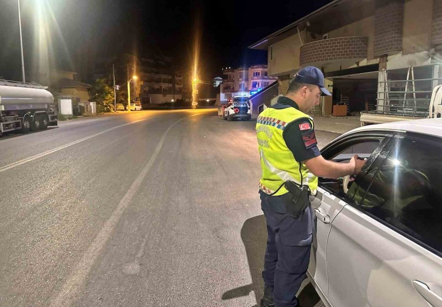 Alanya’da Jandarmadan Trafik Denetimi