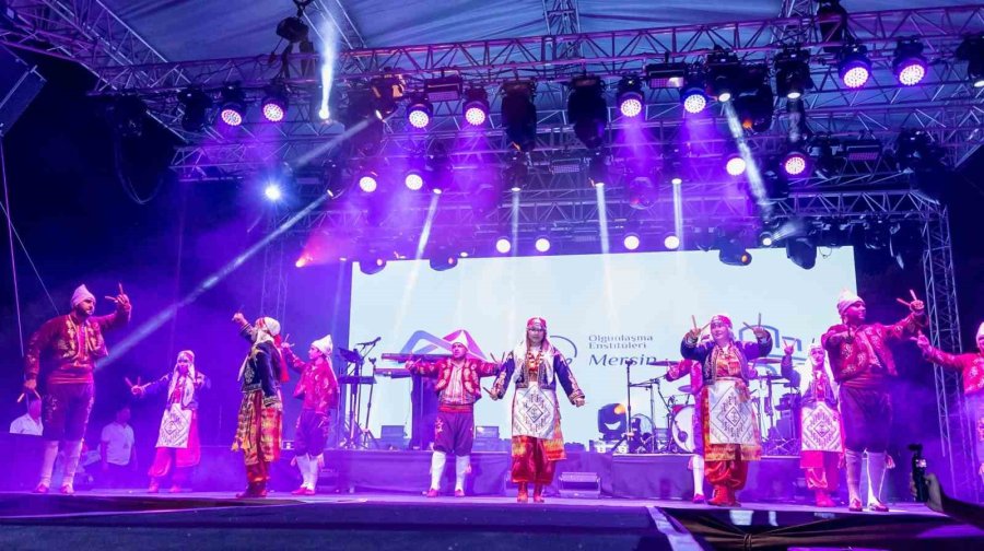 Seçer, ’51. Uluslararası Silifke Müzik Ve Folklor Festivali’ne Katıldı