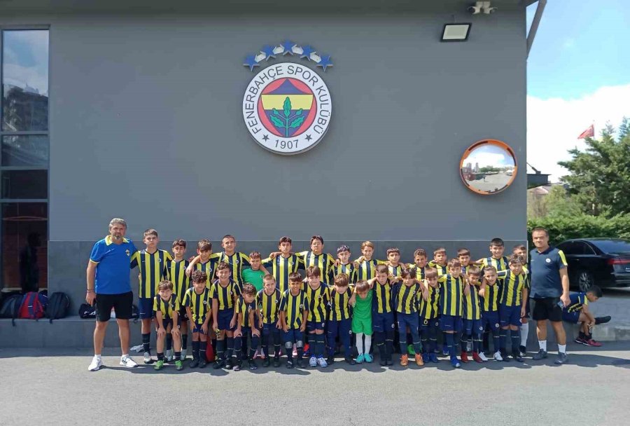 Manavgat Fenerbahçe Futbol Okulları, 12 Yaş Kategorisinde Türkiye 3.sü Oldu