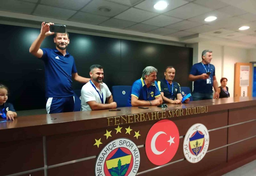 Manavgat Fenerbahçe Futbol Okulları, 12 Yaş Kategorisinde Türkiye 3.sü Oldu