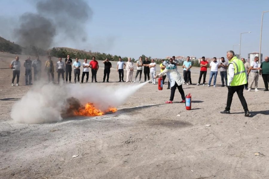 Büyükşehir Kaymek’ten Personeline Yangın Eğitimi