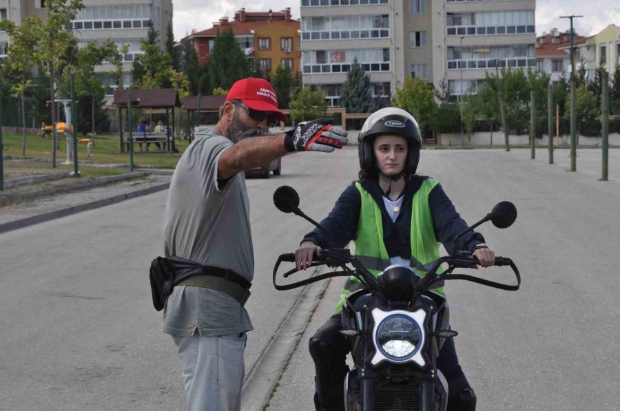 Motosiklet Ehliyeti Talebi Katlandı