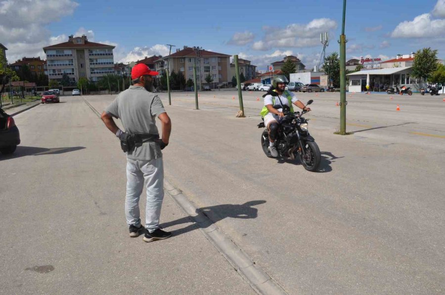 Motosiklet Ehliyeti Talebi Katlandı