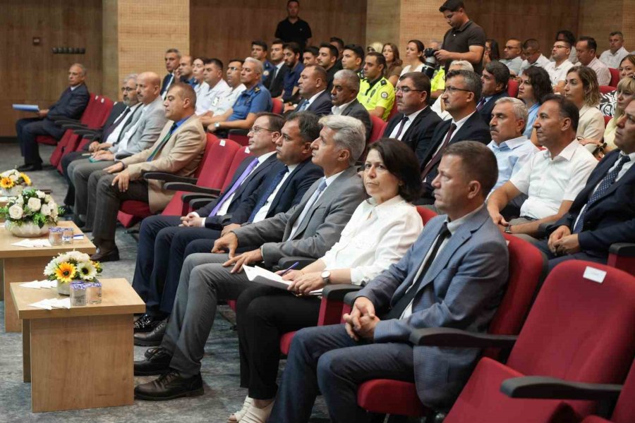 Niğde’de Okul Güvenliği Toplantısı Yapıldı