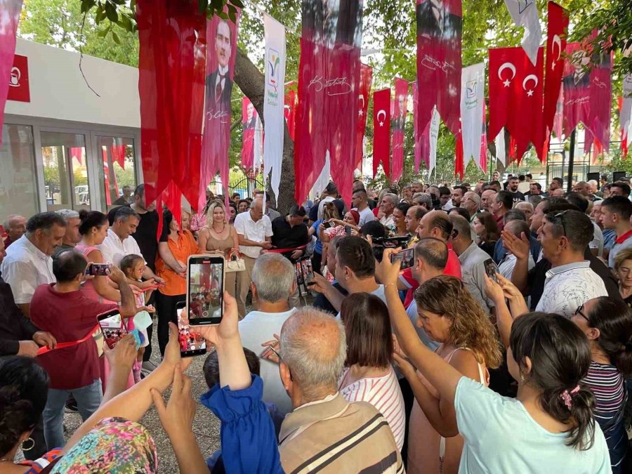 Manavgat Belediyesi Kadınlar Kahvehanesi Açıldı