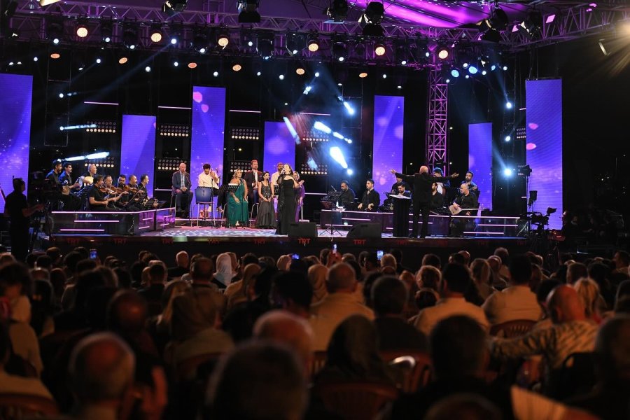 Valilik Ve Büyükşehir’den Trt Sanatçıları Şehir Konserleri İle Kayseri’ye Unutulmaz Müzik Keyfi