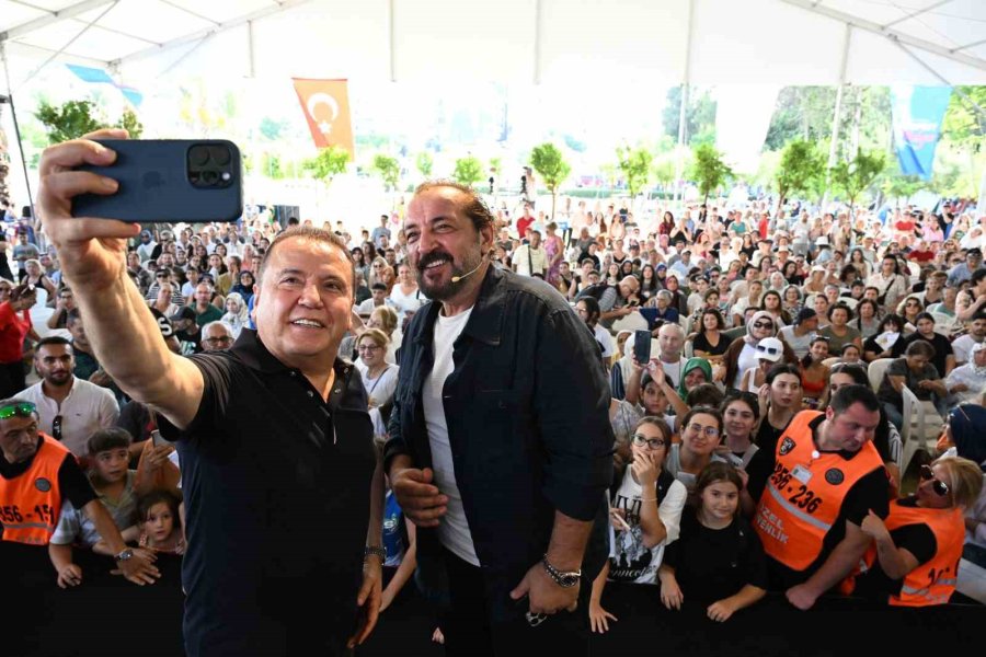 Antalya Foodfest’te Lezzet Şöleni Yaşanıyor