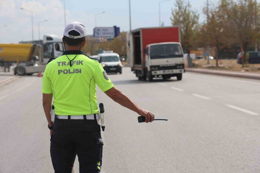 Göz Ardı Edilen Kural İhlalleriyle Beraber Gelen Kazalar Ve Can Kayıpları