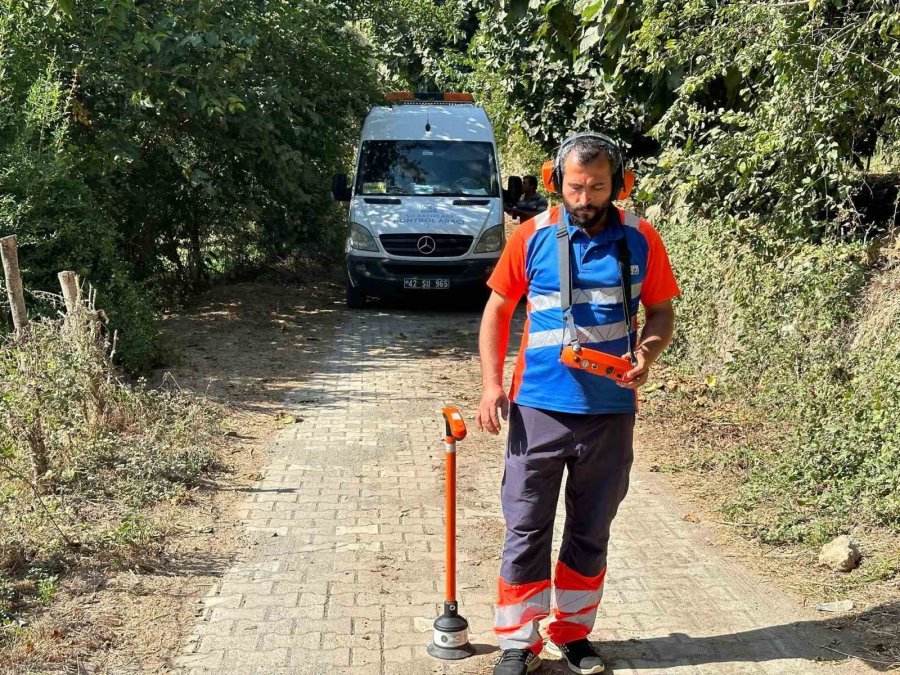 Konya Büyükşehir Osmaniye’de Depremde Oluşan Altyapı Hasarlarını Onarıyor