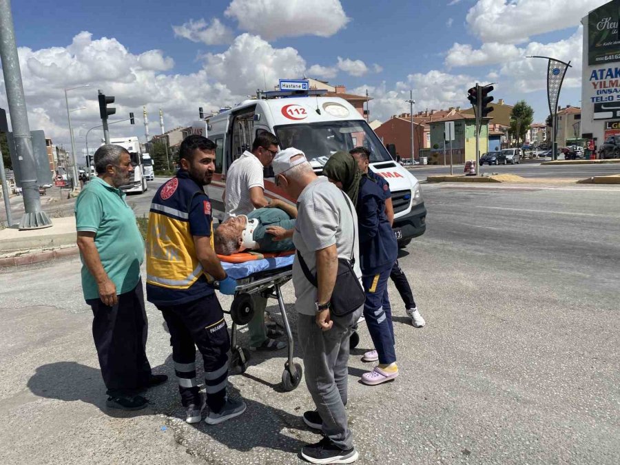 Konya’da Kamyonet Yayaya Çarptı