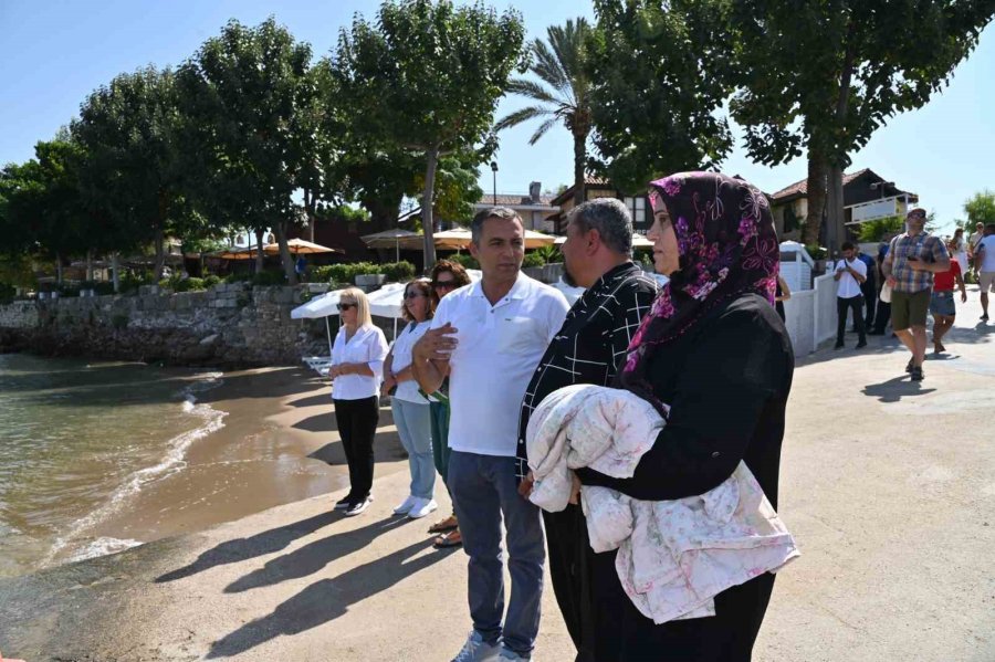 Manavgat Belediyesi Özel Gereksinimli Bireyi Denizle Buluşturdu