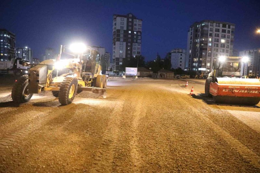 Başkan Palancıoğlu, Yıldırım Beyazıt’ı Hulusi Akar Bulvarı’na Bağlayacak Büyük Kavşak Çalışmasını İnceledi