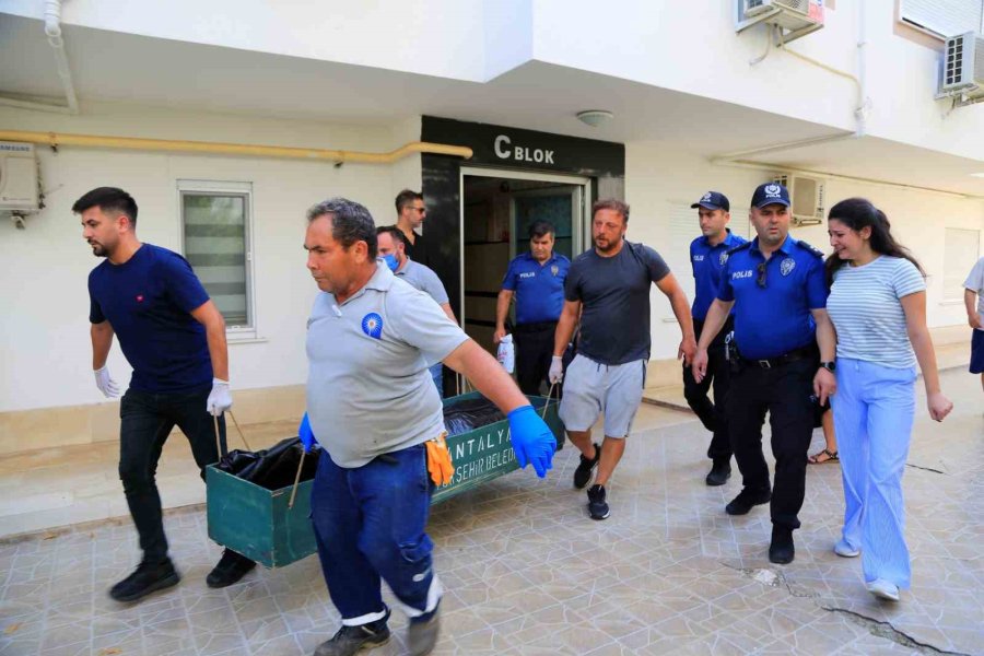 Boşanma Aşamasındaki Karısına Kurşun Yağdıran Zanlı Saklandığı Yerde Yakalandı