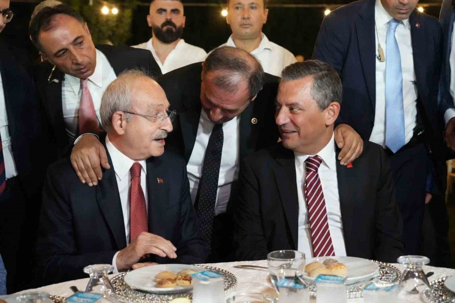 Özgür Özel Ve Kemal Kılıçdaroğlu Antalya’da Bir Araya Geldi