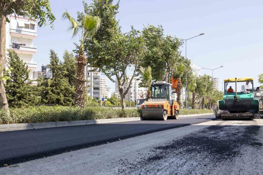 Mersin’de Yol Yenileme Çalışmaları Sürüyor