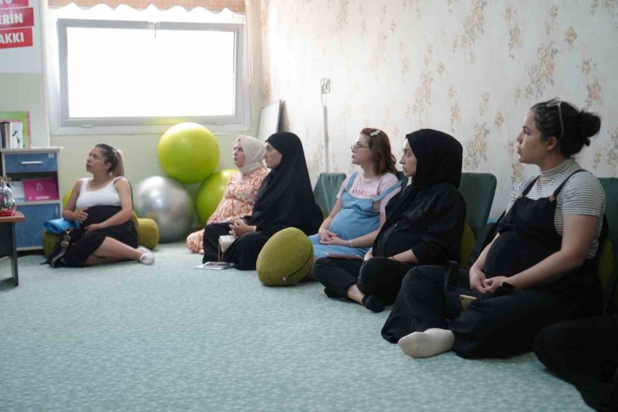 Anne Adayları ‘gebe Okulu’ Eğitimleri İle Bilinçleniyor