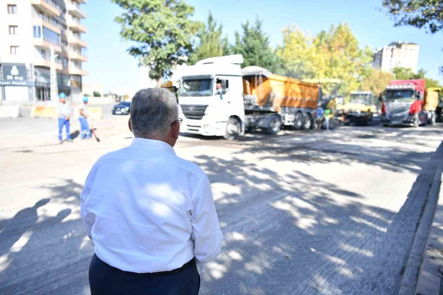 Başkan Büyükkılıç’tan Altyapı Ve Asfalt Yenileme Çalışmalarına Yakın Takip