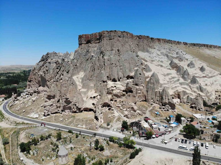 Kapadokya’nın Giriş Kapısı Selime Katedrali Ziyaretçilerini Ağırlıyor