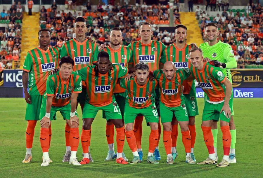 Trendyol Süper Lig: Corendon Alanyaspor: 0 - A. Hatayspor: 0 (ilk Yarı)