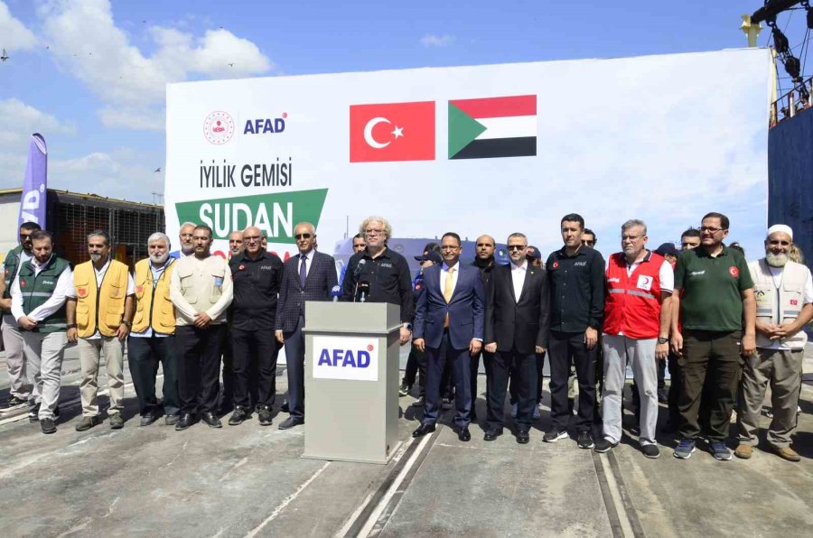 Yardım Malzemesi Taşıyan İkinci ’iyilik Gemisi’ Sudan’a Uğurlandı