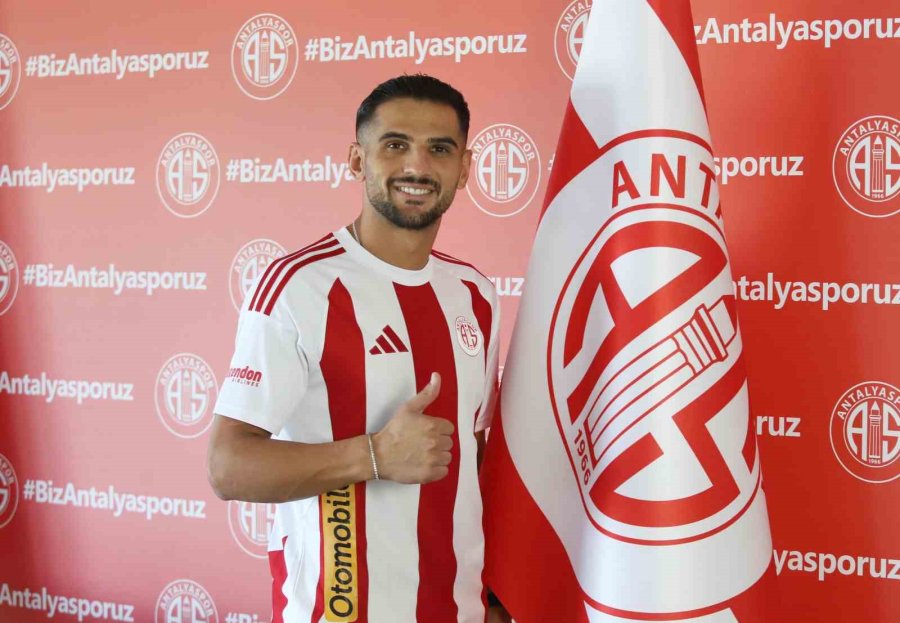 Antalyaspor’da Petrusenko Ve Abdurrahim İçin İmza Töreni Düzenlendi