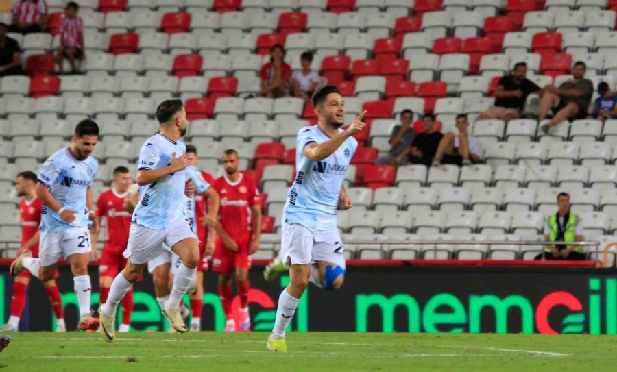 Trendyol Süper Lig: Antalyaspor: 2 - Adana Demirspor: 1 (maç Sonucu)