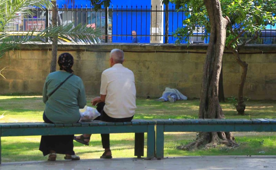 Antalya’da Tarihi Cami Madde Bağımlılarının Mekanı Oldu