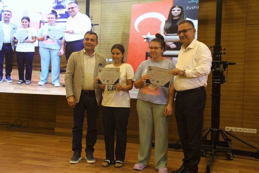 Manavgat’ta Kuaförlük Masterclass Eğitim Semineri