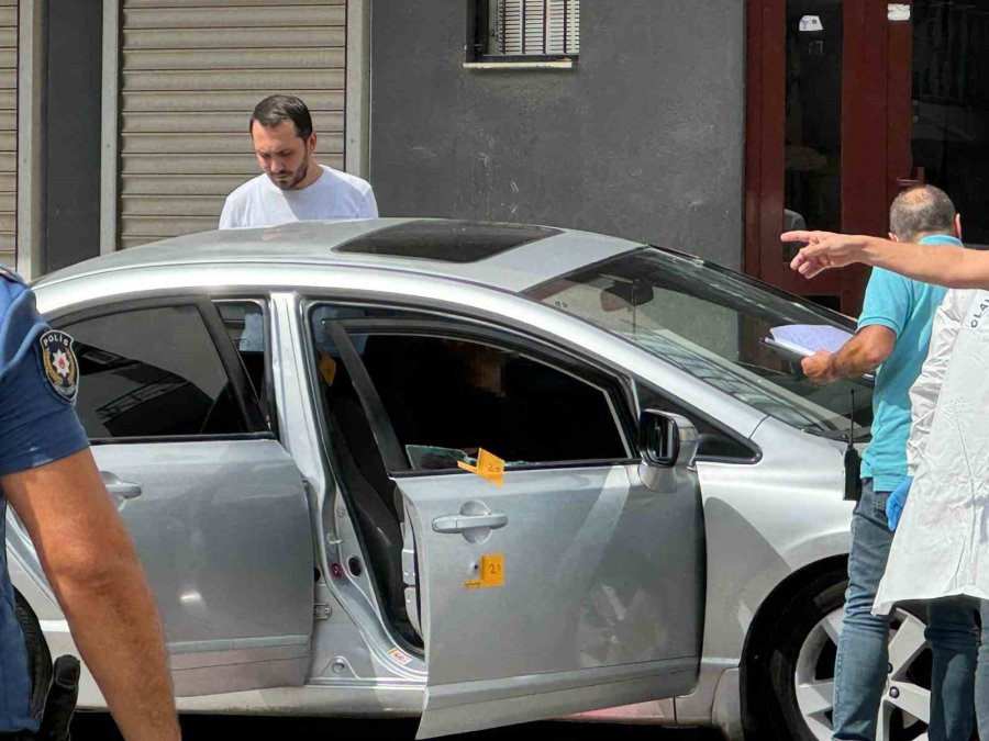 Mersin’de Otomobile Silahlı Saldırı: Ağabey Öldü, Kardeşi Ağır Yaralı