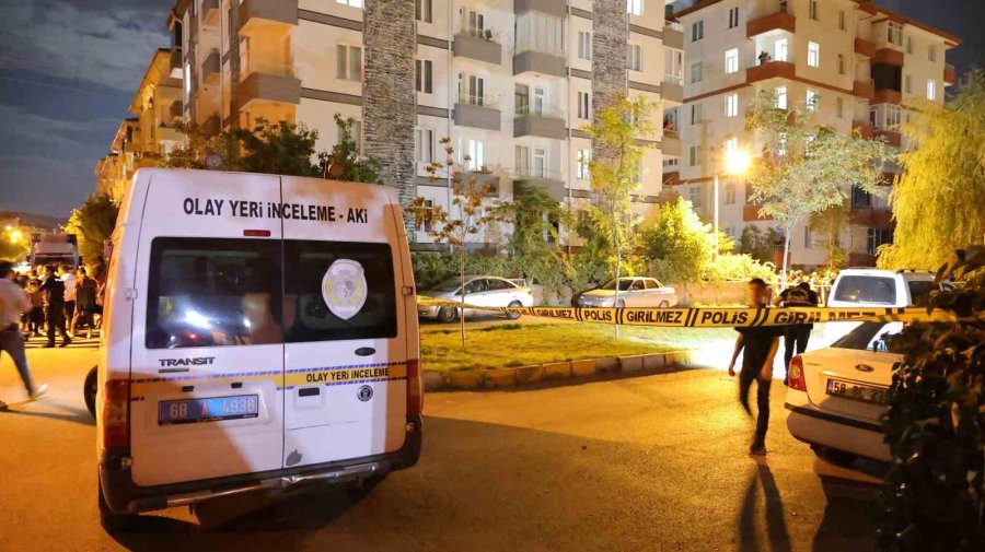 Kadını Kocası, Kocayı Da Kayınbabası Vurdu: 1 Ölü, 1 Ağır Yaralı