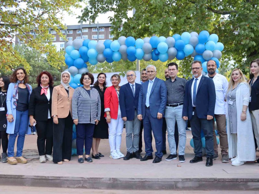 Esogü Hastanesi Çalışanları Pilav Gününde Buluştu