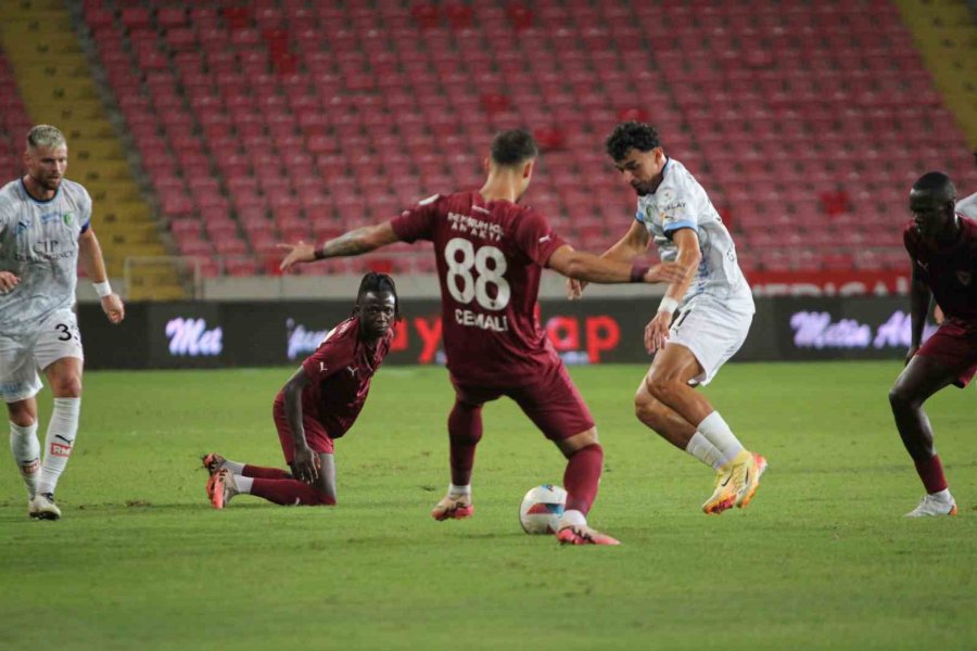 Trendyol Süper Lig: Hatayspor: 0 - Bodrum Fk: 1 (ilk Yarı)