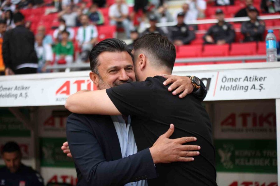 Trendyol Süper Lig: Konyaspor: 0 - Sivasspor: 0 (ilk Yarı)