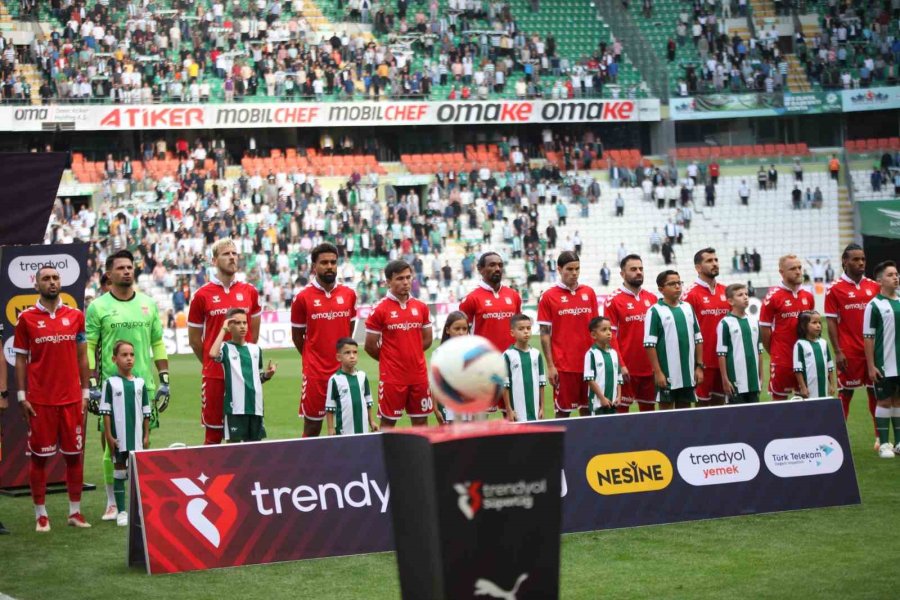 Trendyol Süper Lig: Konyaspor: 0 - Sivasspor: 0 (ilk Yarı)