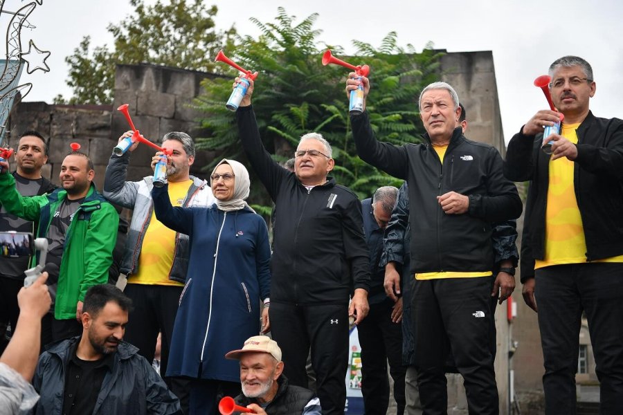 2024 Avrupa Spor Şehrinde 4. Uluslararası Kayseri Yarı Maratonu Coşkusu