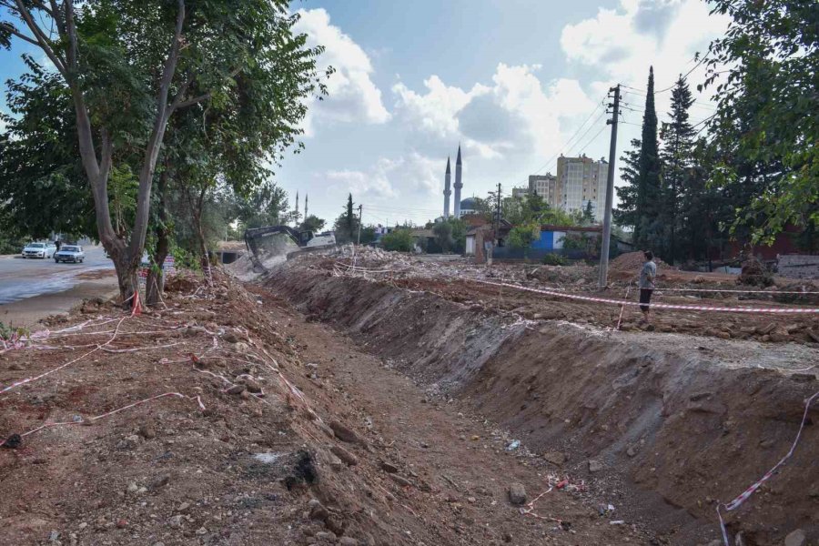 Kepez Belediyesi, Ay Deresi Islah Çalışmasıyla Sel Baskınlarına ‘dur’ Diyecek