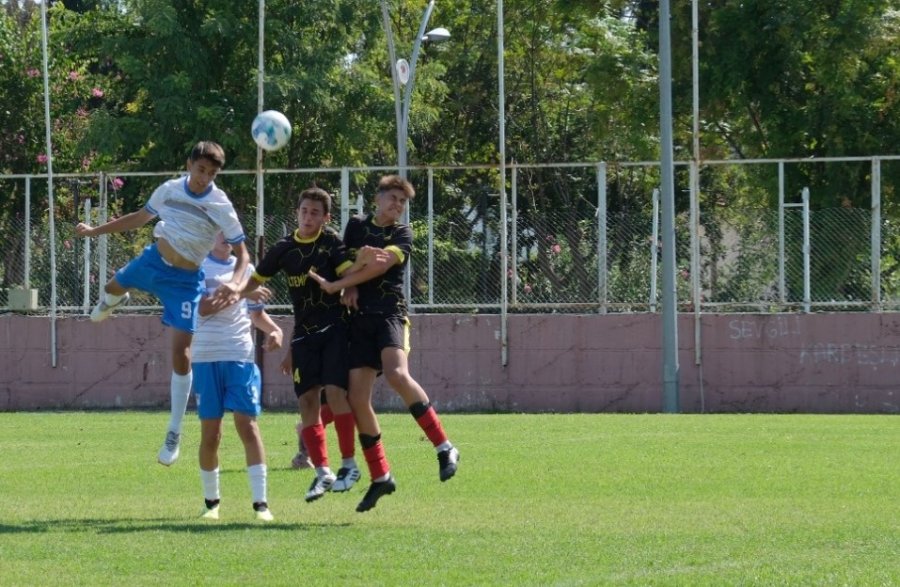 Kemer Belediye U16 Takımı’ndan Farklı Galibiyet