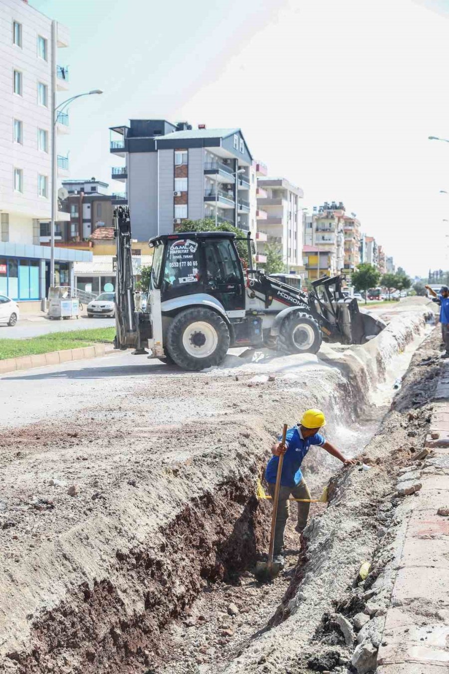 Yeniköy’de Eskiyen İçme Suyu Hattı Yenileniyor