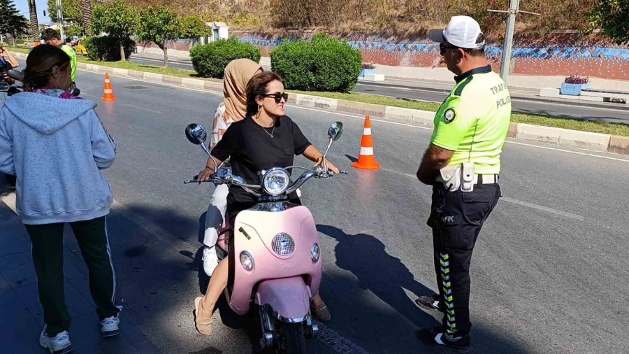 ’ehliyetimi Yeni Aldım, Sisteme Düşmemiş’ Diyen Genç Kız Cezadan Kurtulamadı