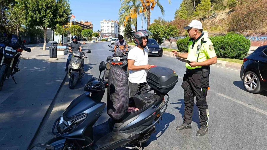 ’ehliyetimi Yeni Aldım, Sisteme Düşmemiş’ Diyen Genç Kız Cezadan Kurtulamadı