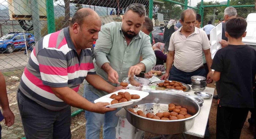 400 Yıllık Yörük Köyünde Gastronomi Şenliği