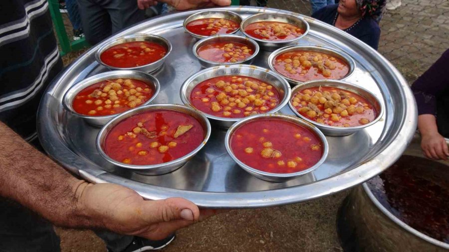 400 Yıllık Yörük Köyünde Gastronomi Şenliği