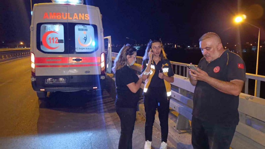 Antalya’dan Akseki’ye Giden Ambulansın Motorunda Yangın Çıktı