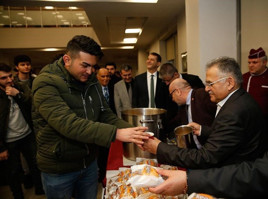 Genç Ve Öğrenci Dostu Kayseri Büyükşehir; Tüm İmkanları İle Gençlerin Yanında