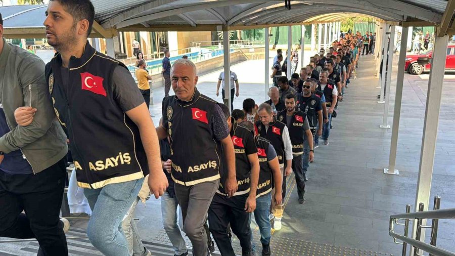 Antalya Merkezli 30 İlde Dolandırıcılık Operasyonu: 133 Şüpheli Adliyeye Sevk Edildi