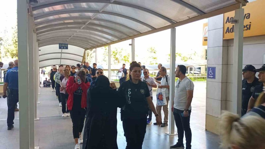 Antalya Merkezli 30 İlde Dolandırıcılık Operasyonu: 133 Şüpheli Adliyeye Sevk Edildi