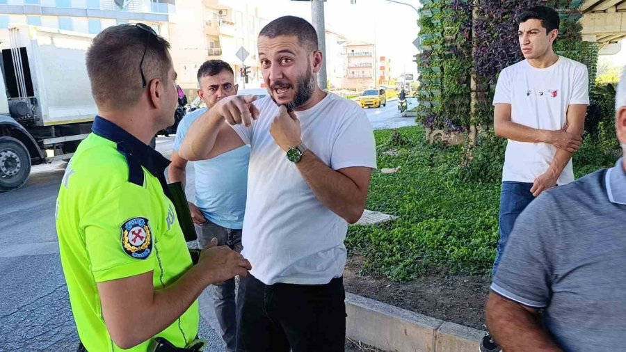 Görgü Tanığının Trafik Polisine Anlattığı Kaza, Güvenlik Kamera Görüntüsüyle Birebir Örtüştü